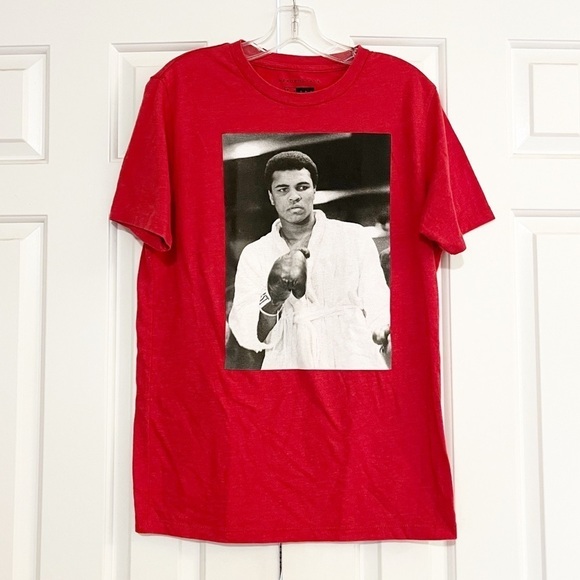 Aeropostale Red Muhammad Ali Boxer Graphic Crew neck Tee T-Shirt. Mens Small - Picture 2 of 8